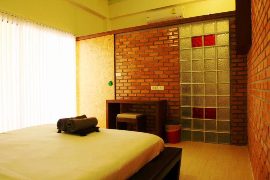 Smile House Guesthouse Чиангмай Номер фото