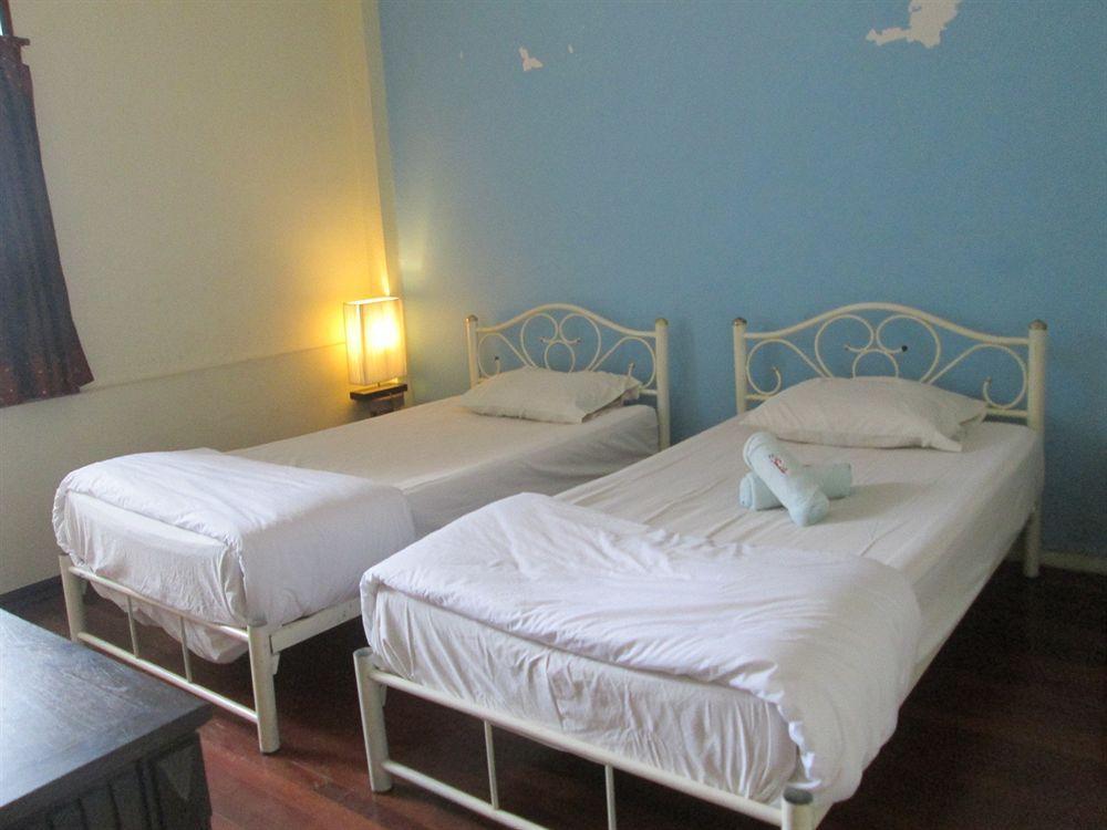 Smile House Guesthouse Чиангмай Экстерьер фото