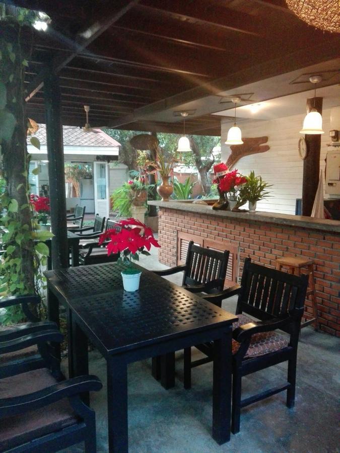 Smile House Guesthouse Чиангмай Экстерьер фото